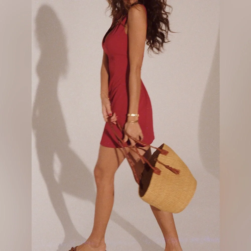 Commense Snug V-Neck Sleeveless Short Dress - Picture 4 of 6